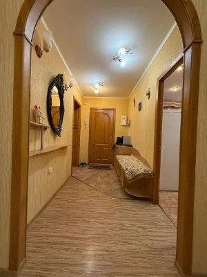 Продам отличную 3х комнатную квартиру в центре. Ул. Шоссейна