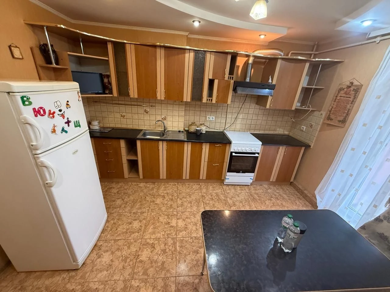 Продам отличную 3х комнатную квартиру в центре. Ул. Шоссейна