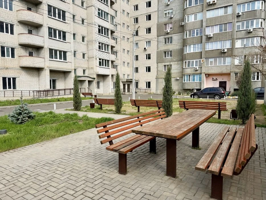 Продаж  квартири у Центрі міста в новому домі, вул. Садова