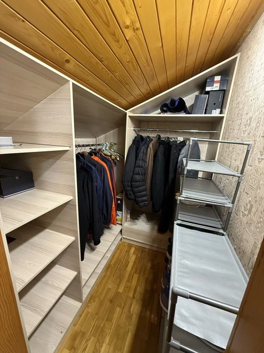 Продажа  2 уровневой квартиры с гаражом р-н Яхт клуба, 8 при
