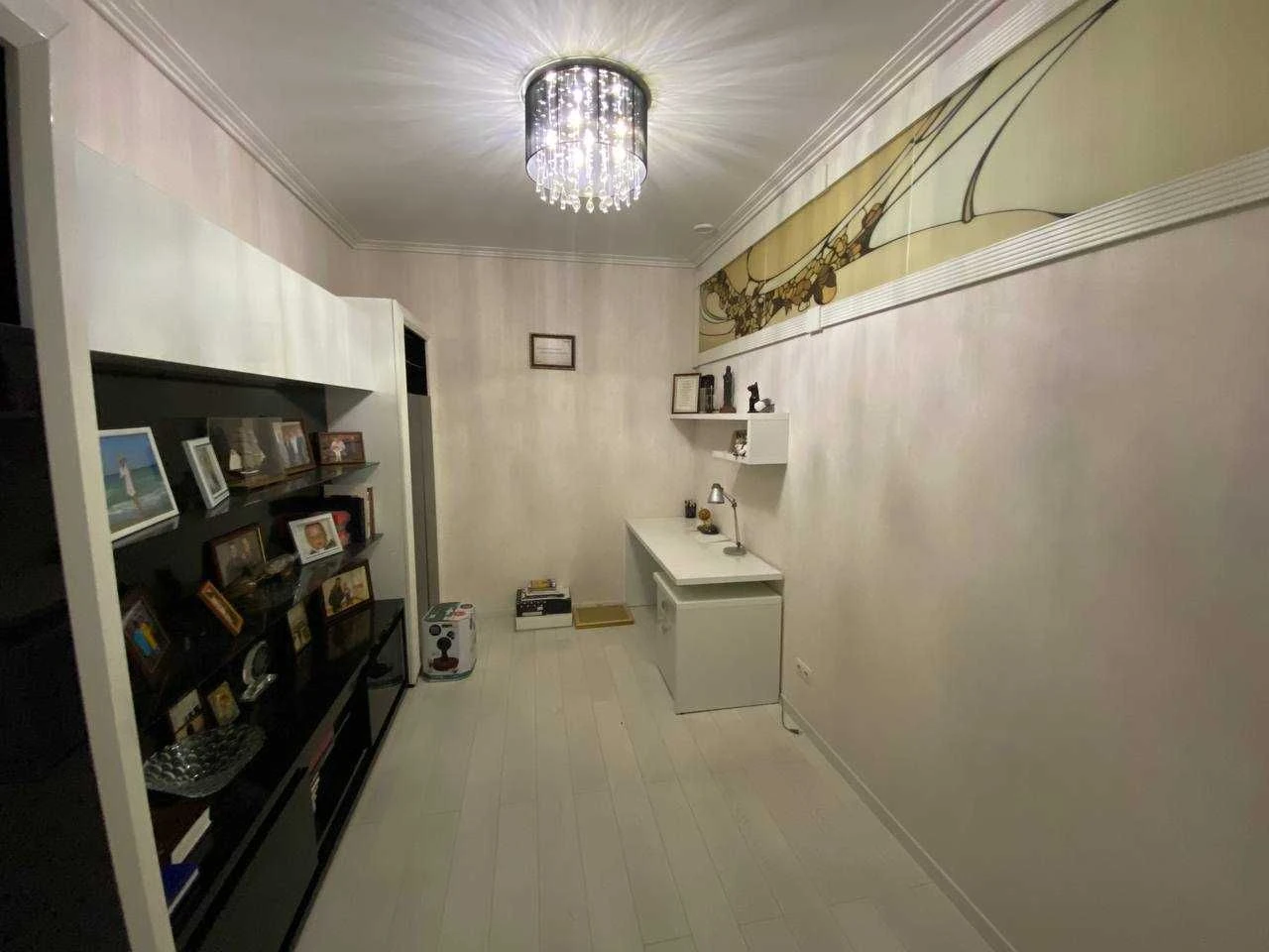 Продаж 3 к.к. в цетрі міста 192 м.кв. Без комісії.