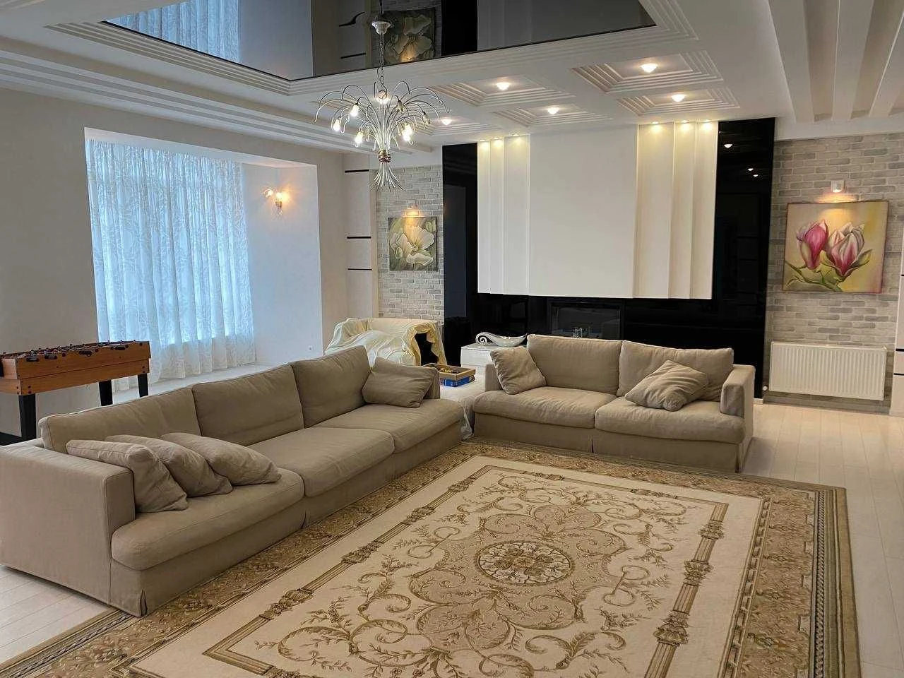 Продаж 3 к.к. в цетрі міста 192 м.кв. Без комісії.