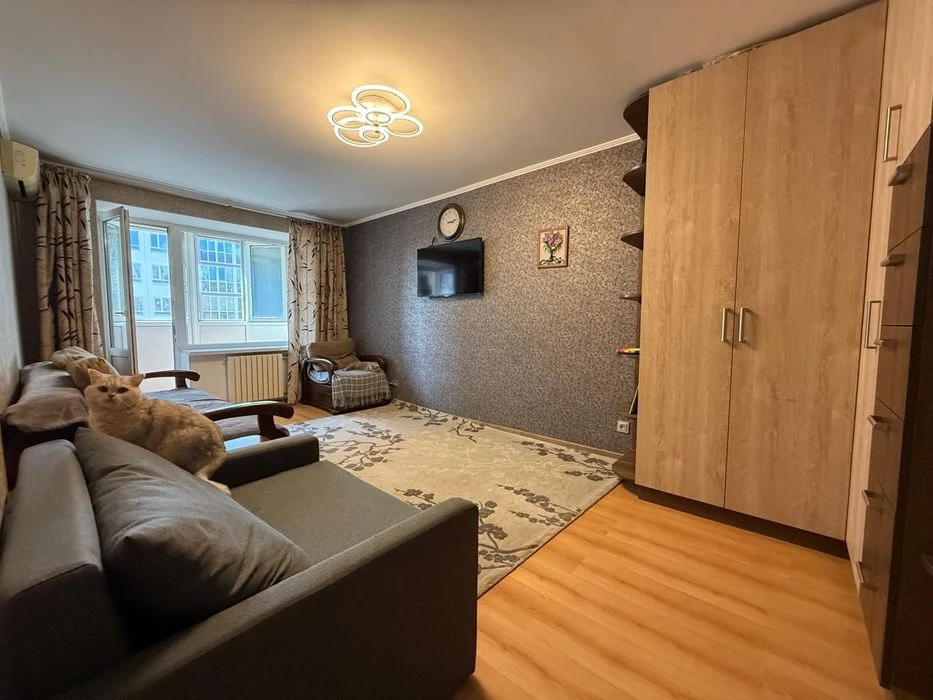 Продам отличную 2х комнатную квартиру в Центре. Улица Садова