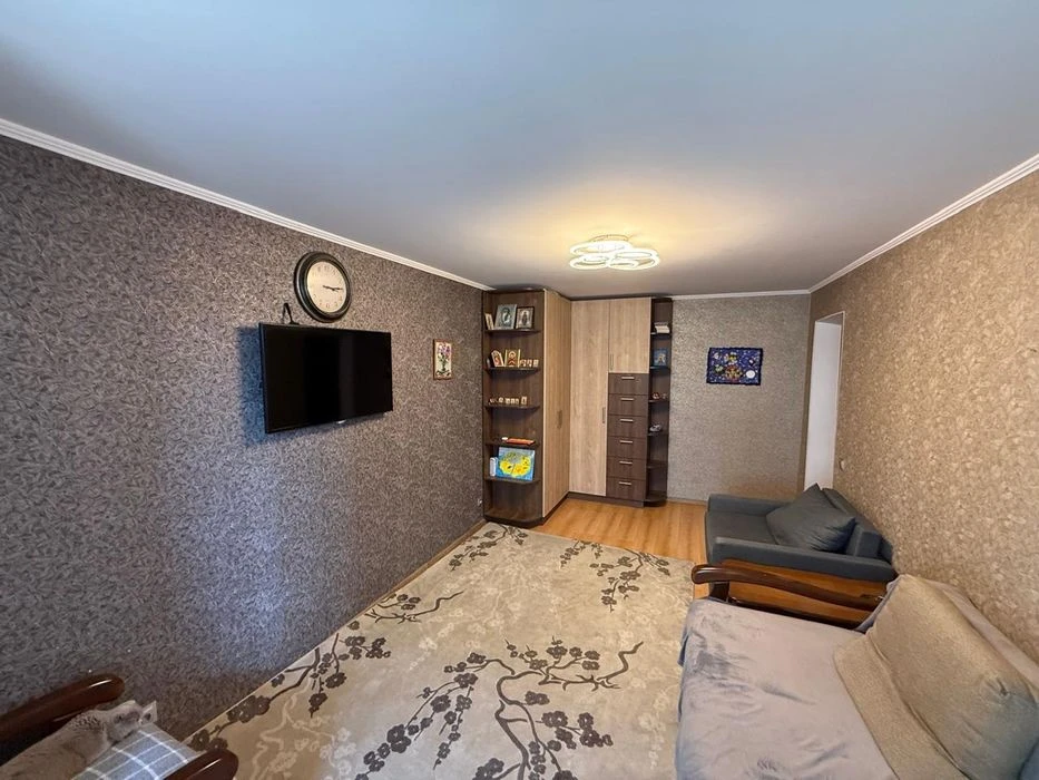Продам отличную 2х комнатную квартиру в Центре. Улица Садова