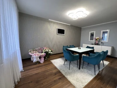 Продажа 2- уровненной стильной 4 комнатной квартиры