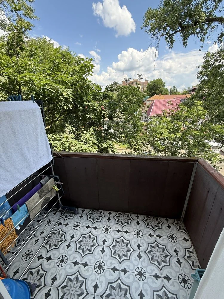 Продам гарну 2-кімнатну квартиру на вул.Декабристів у центрі