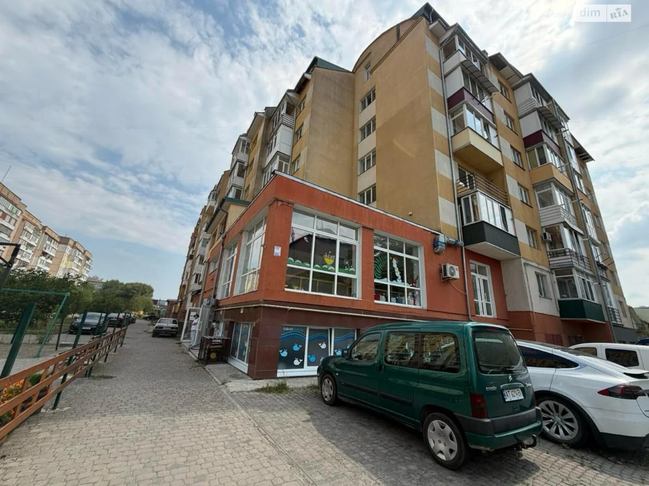 Продаж Квартира Бам