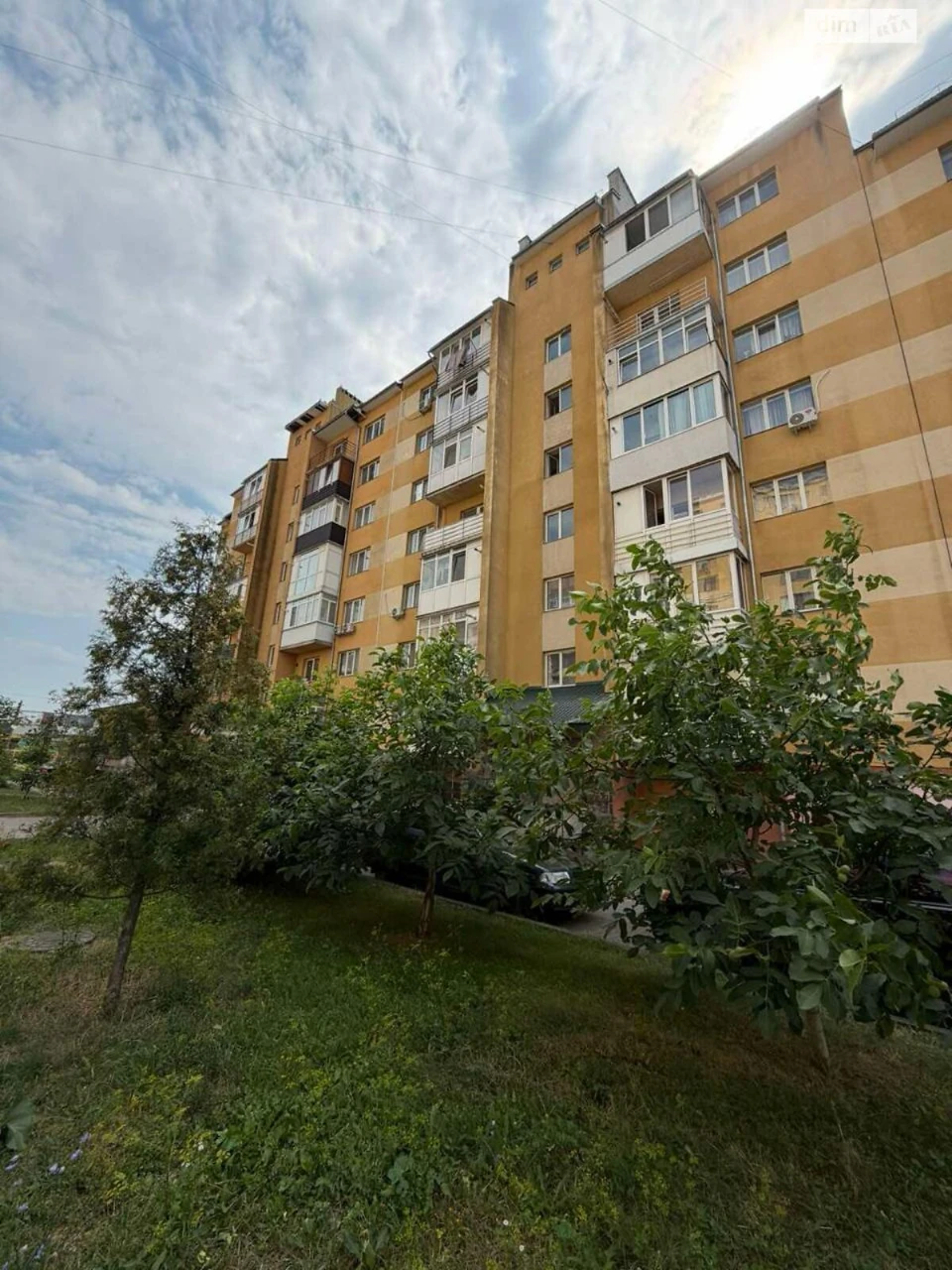 Продаж Квартира Бам