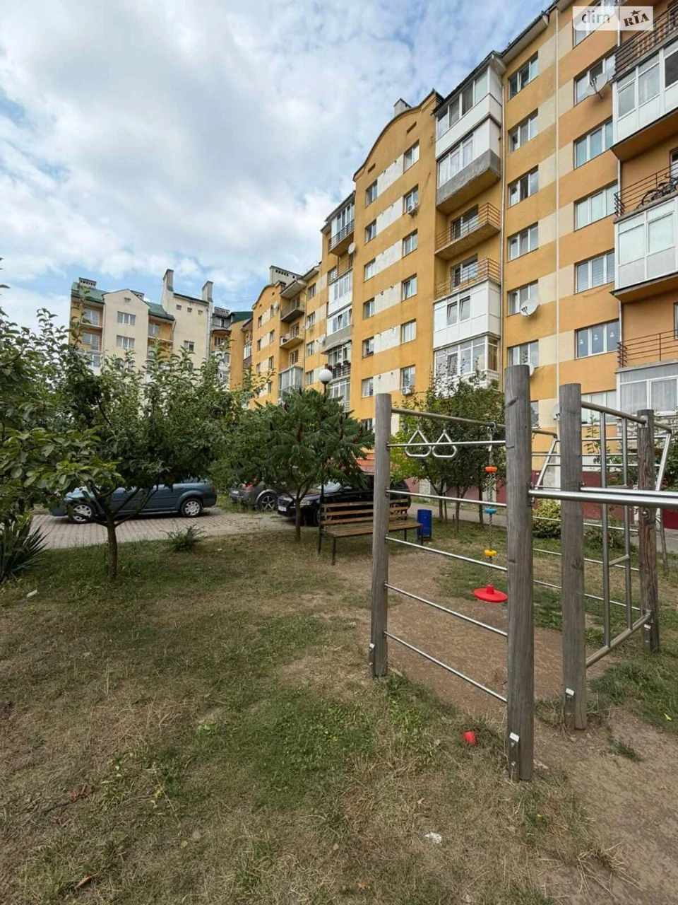 Продаж Квартира Бам
