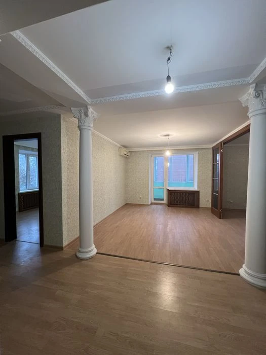 В Продажу 4 к к з євроремонтом на Шосейній