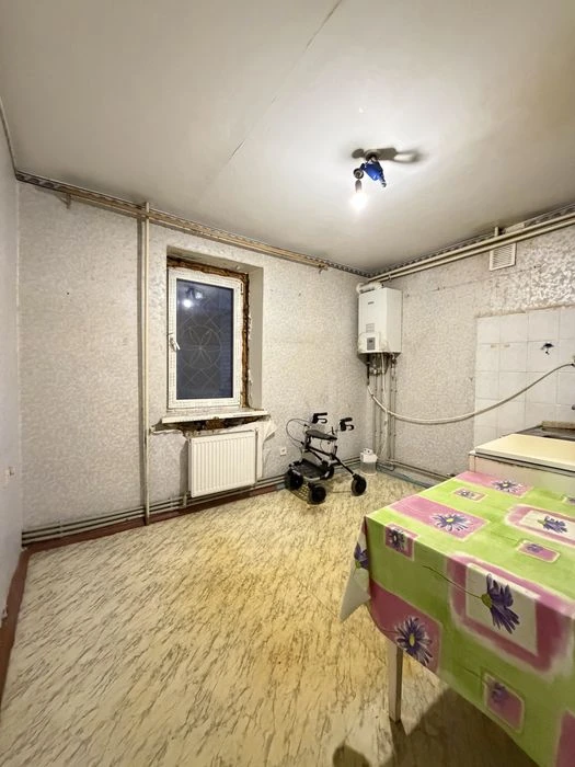 В Продажу 3 к к на вул. Ігоря Бедзая ( бувша Чкалова) , чешк