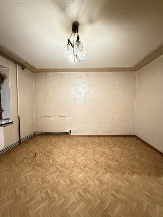 В Продажу 3 к к на вул. Ігоря Бедзая ( бувша Чкалова) , чешк