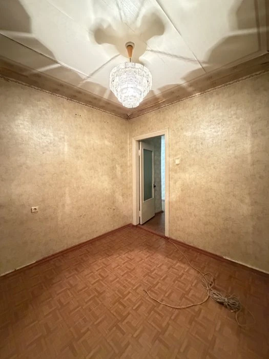 В Продажу 3 к к на вул. Ігоря Бедзая ( бувша Чкалова) , чешк