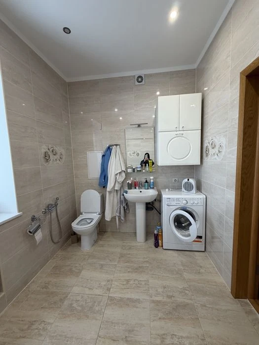 В Продажу 3 к к в Корабельному районі в Новобудові