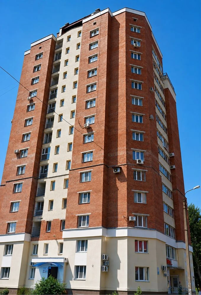 Простора 1-к квартира 50 м² (можна в 2-к), вул. Олександра Б