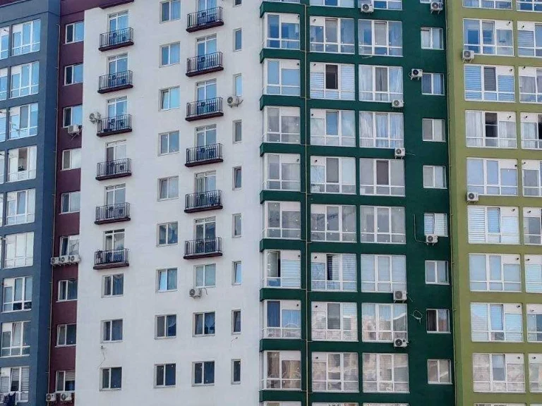 Квартира. Івано-Франківськ, Княгинин вул., (Будинок 30)