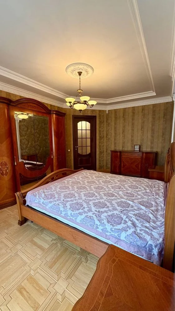 Продаж 3 кімнатної квартири Центр,Котляревського парк,школа