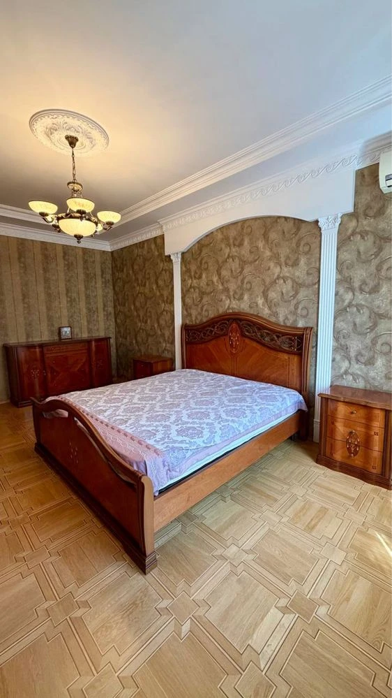 Продаж 3 кімнатної квартири Центр,Котляревського парк,школа