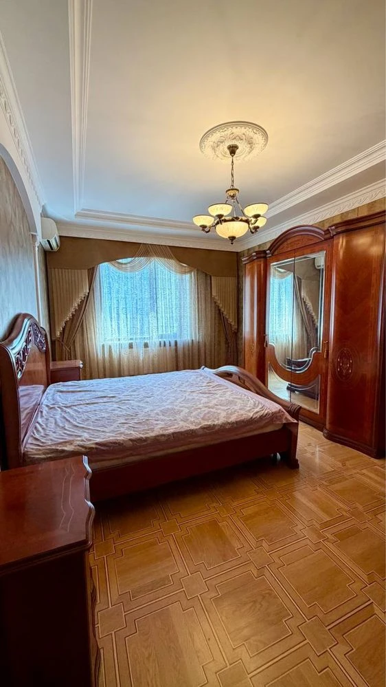 Продаж 3 кімнатної квартири Центр,Котляревського парк,школа