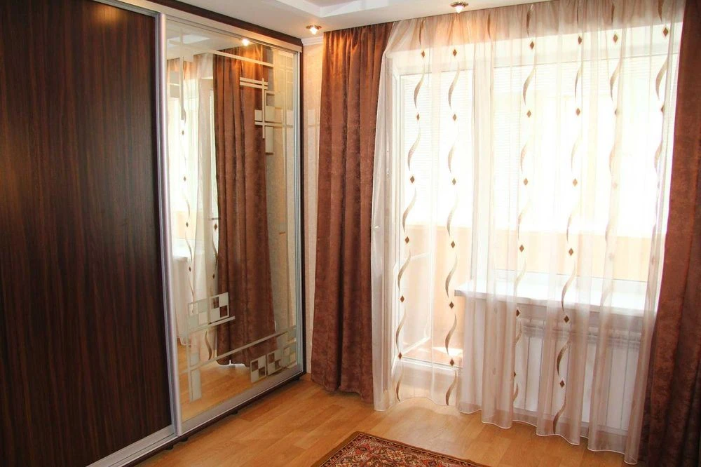 Продаж 2-к квартири у цегляному будинку (3 поверх, меблі + т