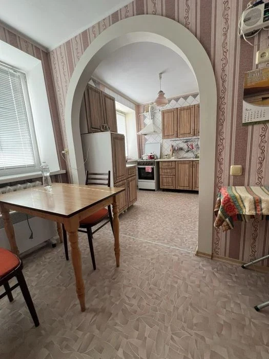 Продаю 3 к квартиру район Алмазний
