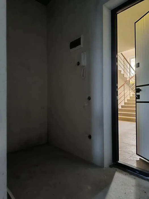 Продам квартиру власник,новобуд 35000