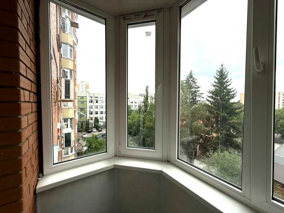 Квартира. Полтава, Соборності вул. (Жовтнева)