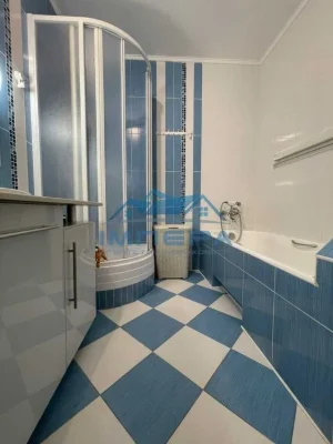 Продам 2к квартиру з індивідуальним опаленням в Центрі