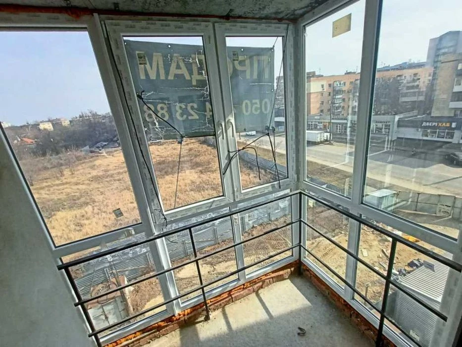 Продаж 2к. квартира вул. Ст.Фронту 20