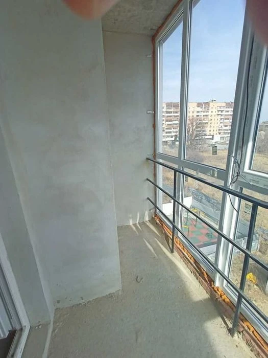 Продаж 2к. квартира вул. Ст.Фронту 20