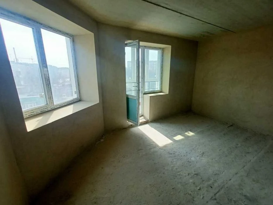 Продаж 2к. квартира вул. Ст.Фронту 20