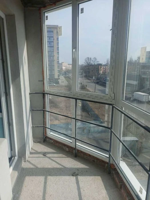 Продаж 2к. квартира вул. Ст.Фронту 20