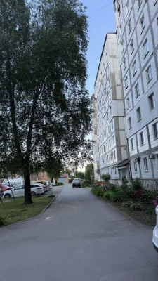 Продам затишну простору квартиру покращеного планування по к