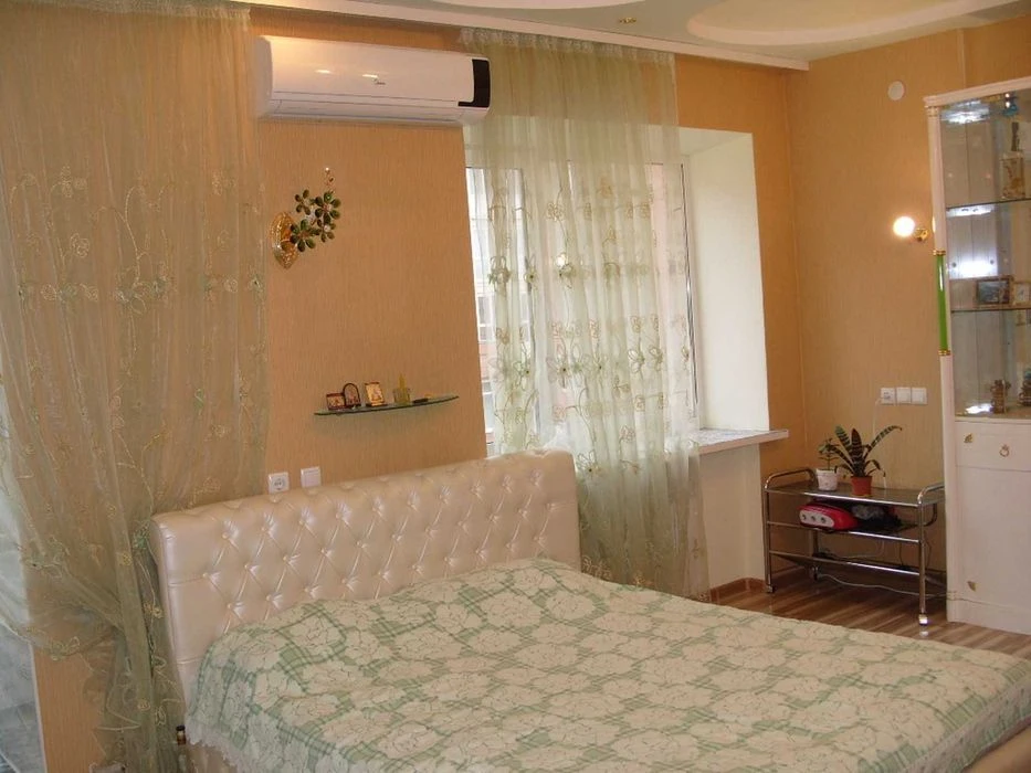 Продам н-строй 86кв/м,Центр на Соборности,59-a,Котел,экв.120