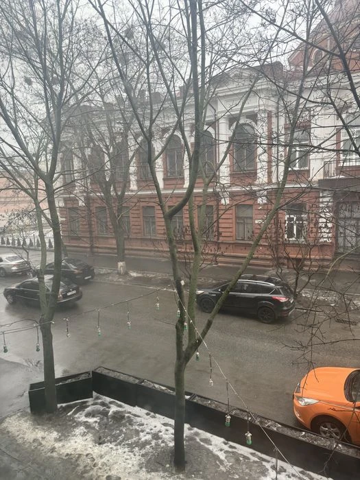 Продаж від Власника 1-кімнатної квартири 44,5 кв.м в центрі