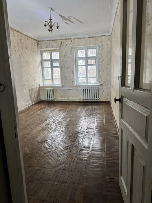 Продаж від Власника 1-кімнатної квартири 44,5 кв.м в центрі