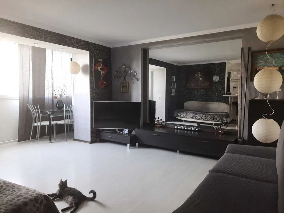 Квартира с ремонтом, технікою та меблями. Браїлки, 70 м. кв.