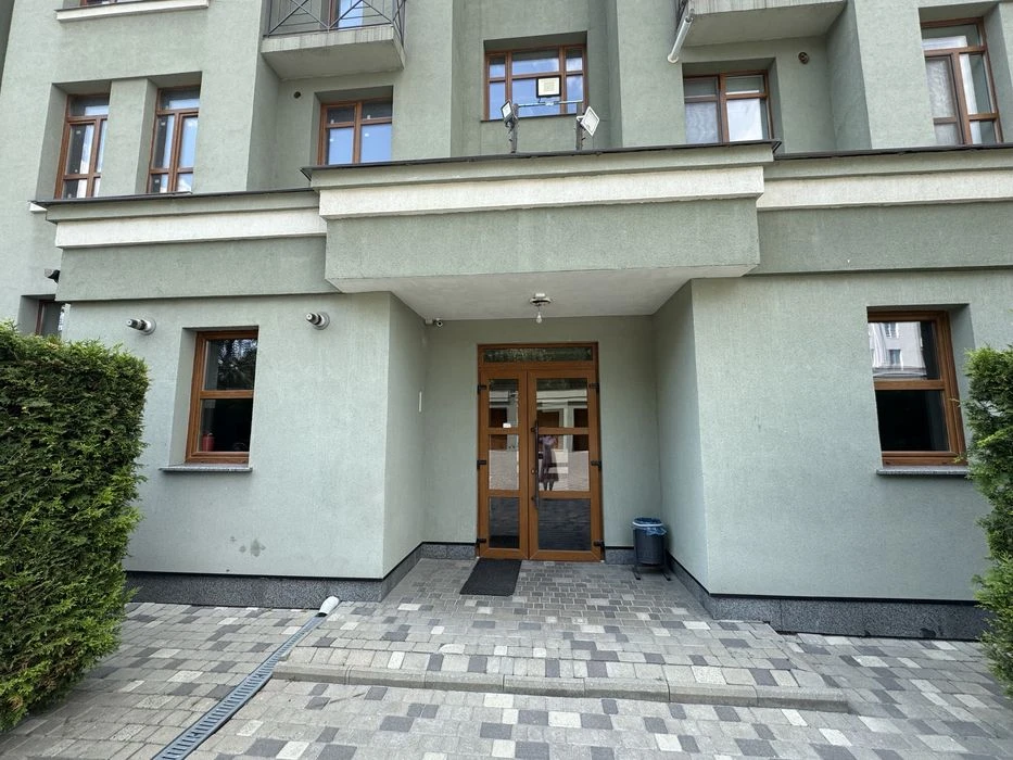 Продаж чотрикімнатної(4) квартир в центрі!! Новобудова!! Пар