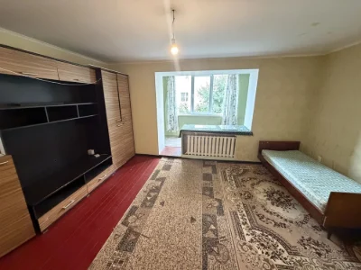 Продаж 1к квартири з великою лоджією і своїм підвальним прим