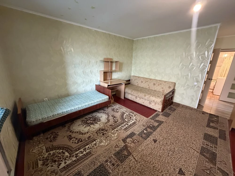 Продаж 1к квартири з великою лоджією і своїм підвальним прим