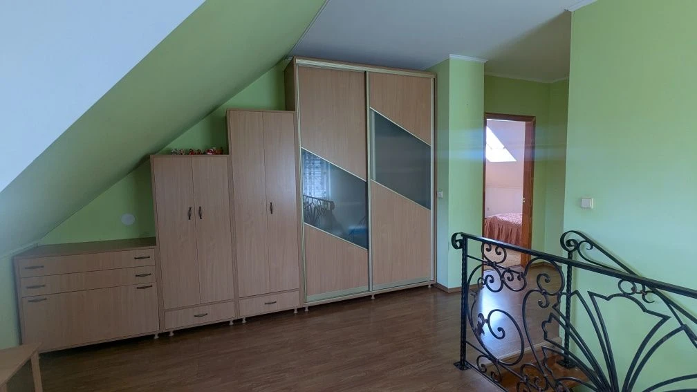 Продаж 3- кімн квартири з двориком. Газ!