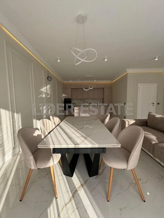 Продам 1-к квартиру, 5/5, 34 м², ЖК Загорський