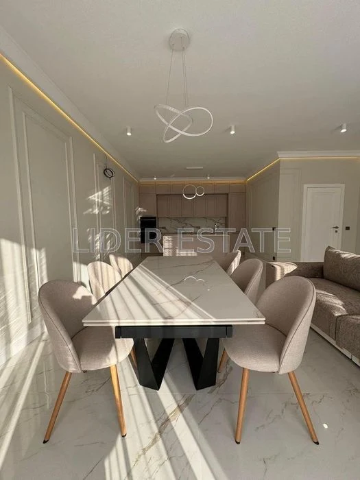 Продам 1-к квартиру, 5/5, 34 м², ЖК Загорський