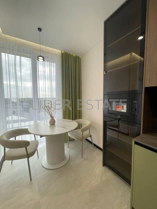 Продам 1-к квартиру, 5/5, 34 м², ЖК Загорський
