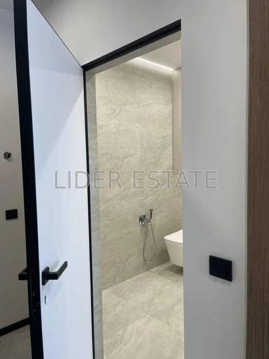 Продам 1-к квартиру, 5/5, 34 м², ЖК Загорський