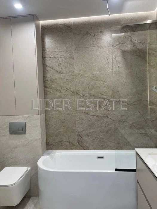 Продам 1-к квартиру, 5/5, 34 м², ЖК Загорський