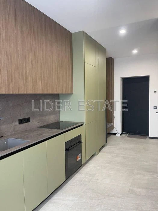 Продам 1-к квартиру, 5/5, 34 м², ЖК Загорський
