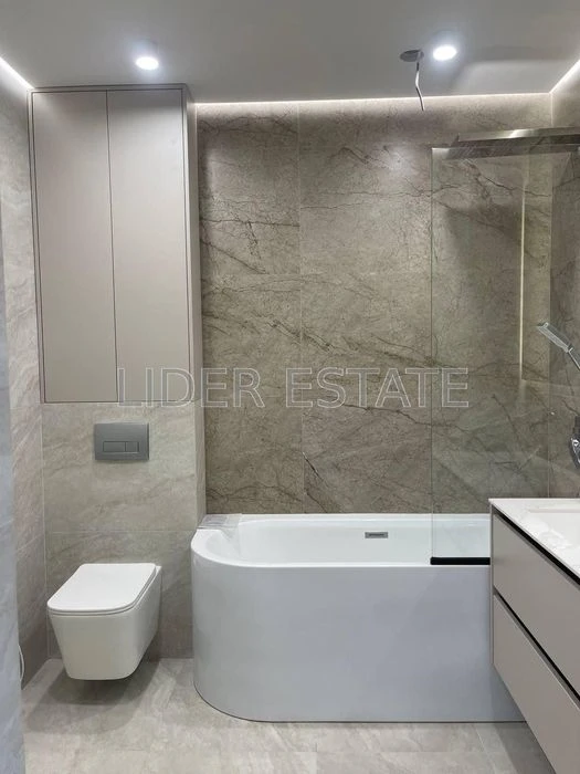 Продам 1-к квартиру, 5/5, 34 м², ЖК Загорський
