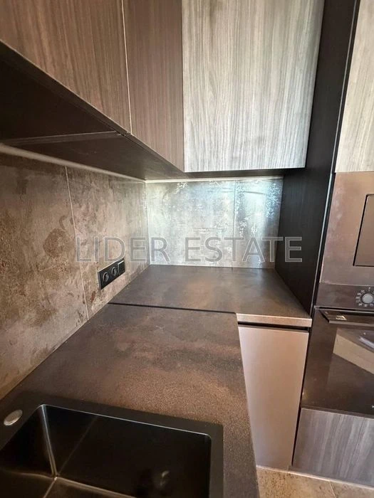 Продам 1,5 кімн. квартиру 43 м² у ЖК KRONA house, Ужгород, 9