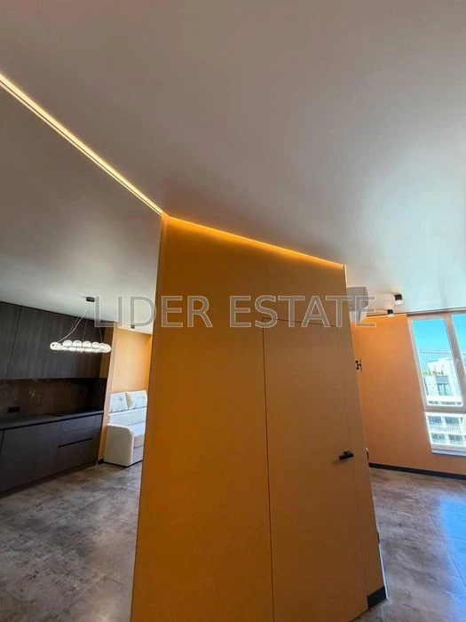 Продам 1,5 кімн. квартиру 43 м² у ЖК KRONA house, Ужгород, 9